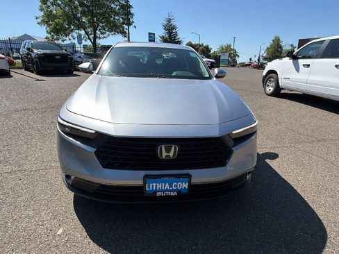 Used 2023 Honda Accord EX image 2