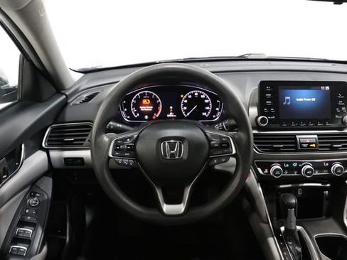 Used 2018 Honda Accord LX image 13