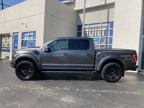 Used 2018 Ford F150 Raptor w/ Equipment Group 802A Luxury AWD/4WD image 3