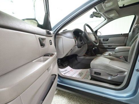Used 2007 Ford Taurus SEL FWD image 9