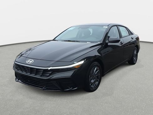Used 2026 Hyundai Elantra Hybrid FWD image 36