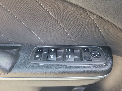 Used 2022 Dodge Charger SXT RWD image 19