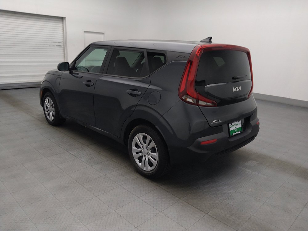 Used 2022 Kia Soul LX FWD image 3