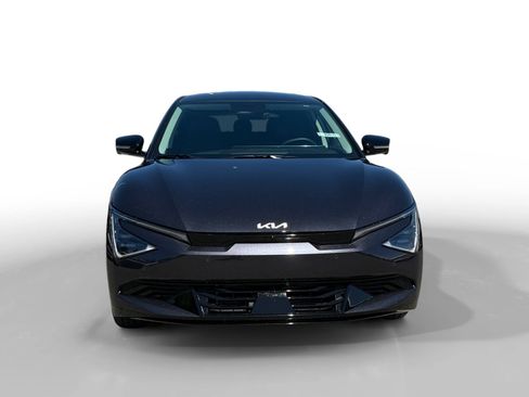 New 2026 Kia EV6 Wind RWD image 8