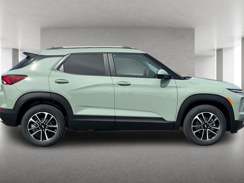 New 2026 Chevrolet TrailBlazer LT FWD image 3