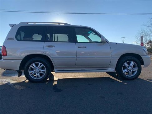 Used 2006 Lexus LX 470 4WD image 3
