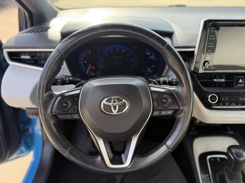 Used 2019 Toyota Corolla XSE image 10