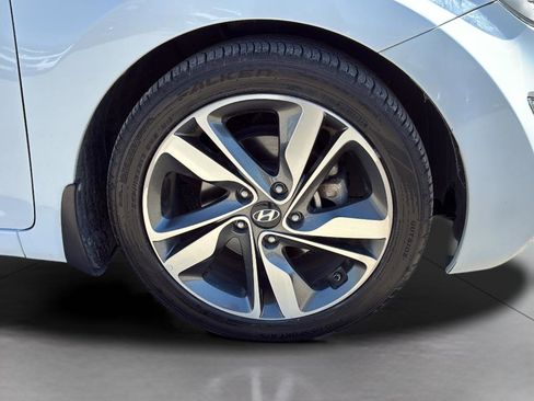 Used 2015 Hyundai Elantra Limited FWD image 30