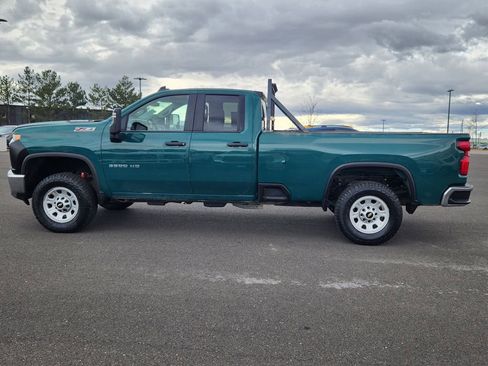 Used 2020 Chevrolet Silverado 3500 LT w/ Z71 Off-Road Package image 2