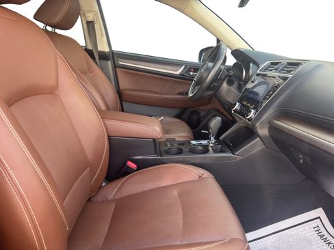 Used 2019 Subaru Outback 3.6R Touring w/ Popular Package #3A image 16