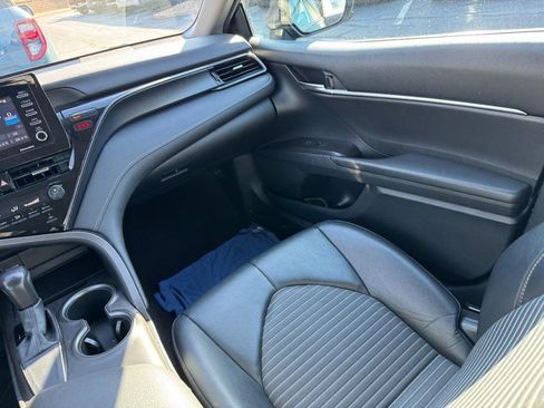 Used 2021 Toyota Camry SE image 15