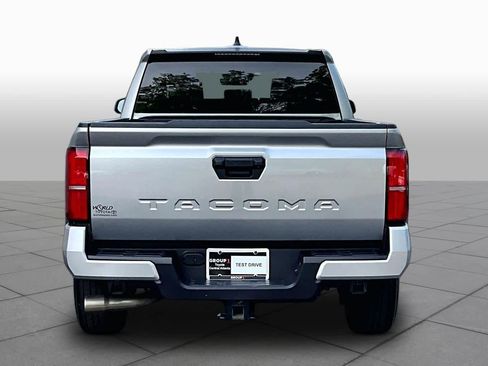 Used 2025 Toyota Tacoma SR5 RWD image 5