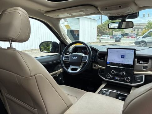 Used 2024 Ford Expedition Max Limited AWD/4WD image 24