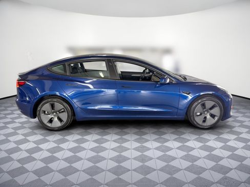 Used 2023 Tesla Model 3 Standard Range RWD image 8
