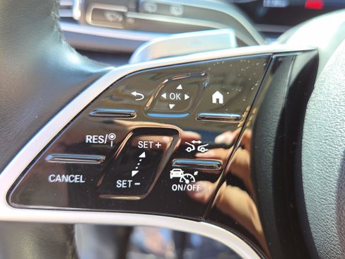 Certified 2024 Mercedes-Benz GLS 450 GLS 450 image 28