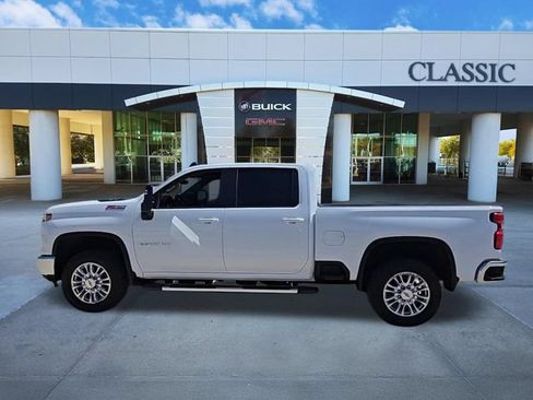 Used 2024 Chevrolet Silverado 2500 LT w/ All Star Edition AWD/4WD image 5