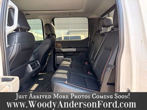 Used 2025 Ford F250 Lariat w/ Lariat Ultimate Package image 8