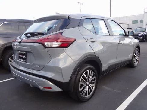 Used 2023 Nissan Kicks SV w/ Interior Electronics Package image 6