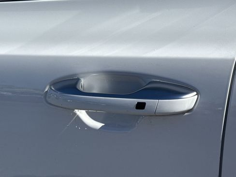 Used 2022 Kia Telluride S image 32