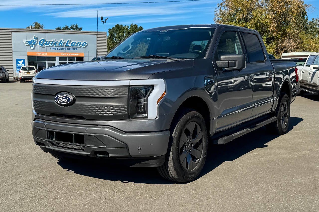 Used 2024 Ford F150 Lightning Flash AWD/4WD image 7