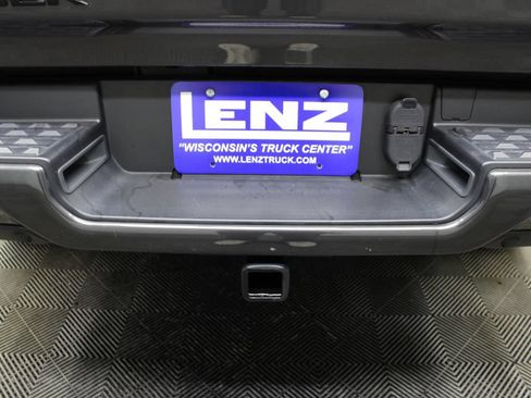 Used 2022 RAM 1500 Big Horn AWD/4WD image 41