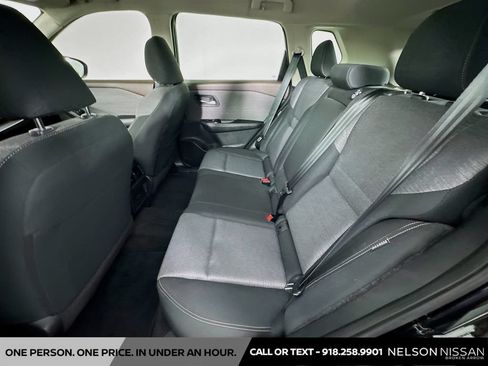 Used 2023 Nissan Rogue SV AWD/4WD image 22