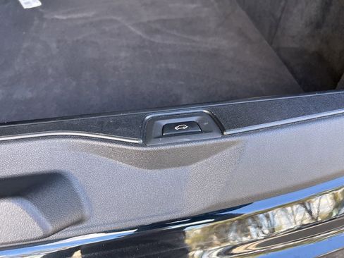 Used 2024 BMW X5 sDrive40i w/ M Sport Package image 39