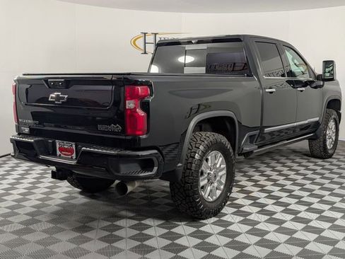 Certified 2024 Chevrolet Silverado 2500 High Country w/ High Country Premium Package image 7