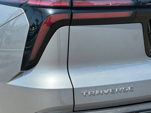 New 2026 Chevrolet Traverse LT FWD image 28