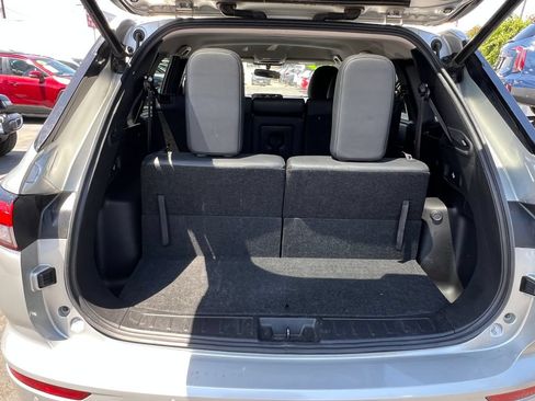 Used 2024 Mitsubishi Outlander SE FWD image 23