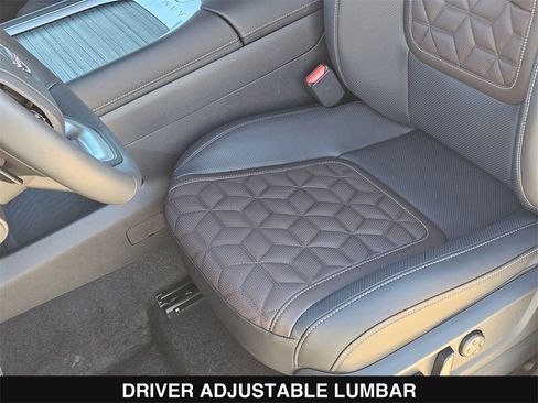 New 2026 Nissan Armada Platinum image 16