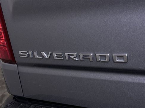 Used 2025 Chevrolet Silverado 1500 LT image 32