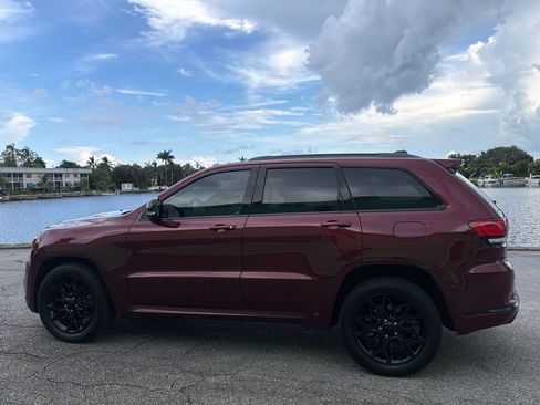 Used 2021 Jeep Grand Cherokee Limited X AWD/4WD image 2