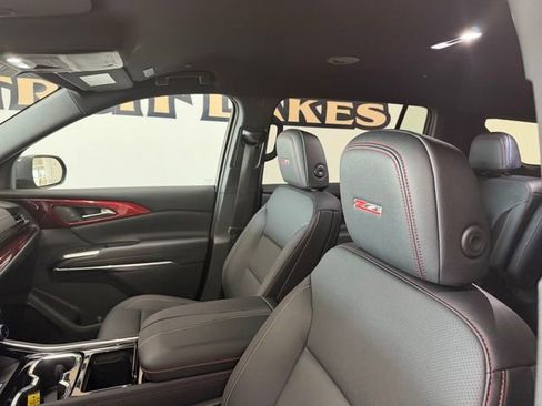 Used 2025 Chevrolet Traverse Z71 AWD/4WD image 13