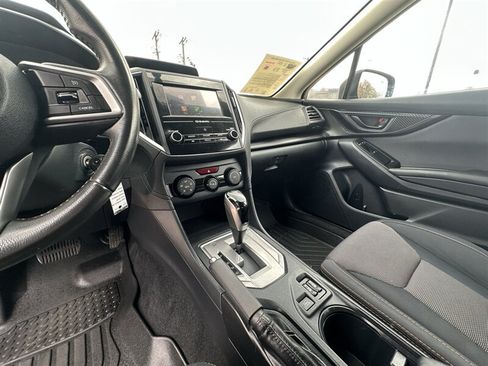 Used 2018 Subaru Crosstrek 2.0i Premium AWD/4WD image 21