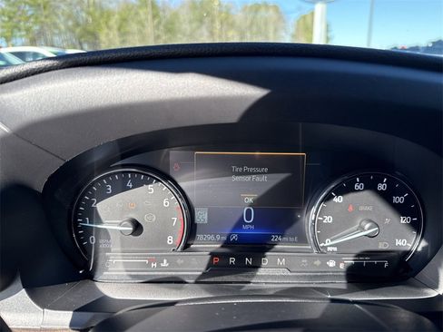 Used 2020 Ford Explorer Limited image 28