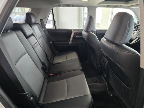 Used 2024 Toyota 4Runner SR5 Premium w/ Moonroof Package AWD/4WD image 40