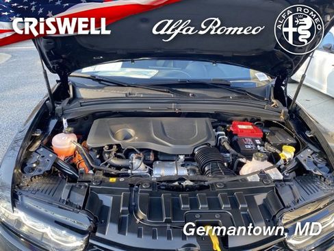 New 2024 Alfa Romeo Tonale Veloce image 10