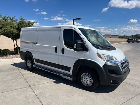 Used 2025 RAM ProMaster 2500 w/ U-Haul Equipment Group FWD image 5