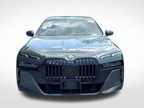 Used 2023 BMW 760i xDrive w/ Parking Assistance Package AWD/4WD image 10