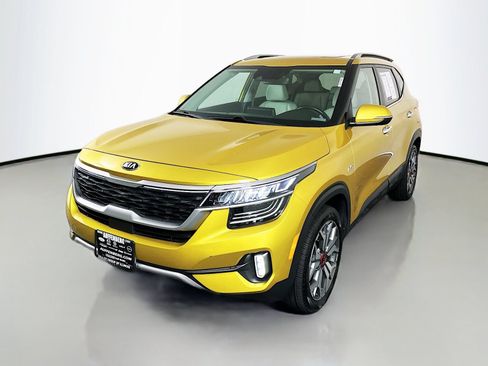 Used 2021 Kia Seltos SX w/ SX Sunroof Package AWD/4WD image 3