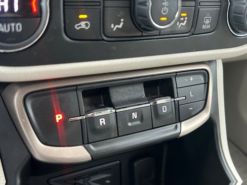 Used 2023 GMC Terrain Denali w/ Denali Premium Package image 22