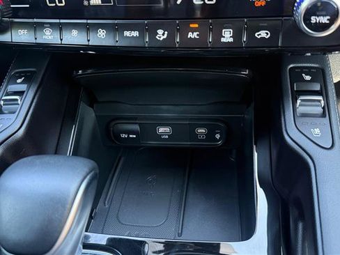 Used 2024 Kia Telluride SX Prestige AWD/4WD image 37