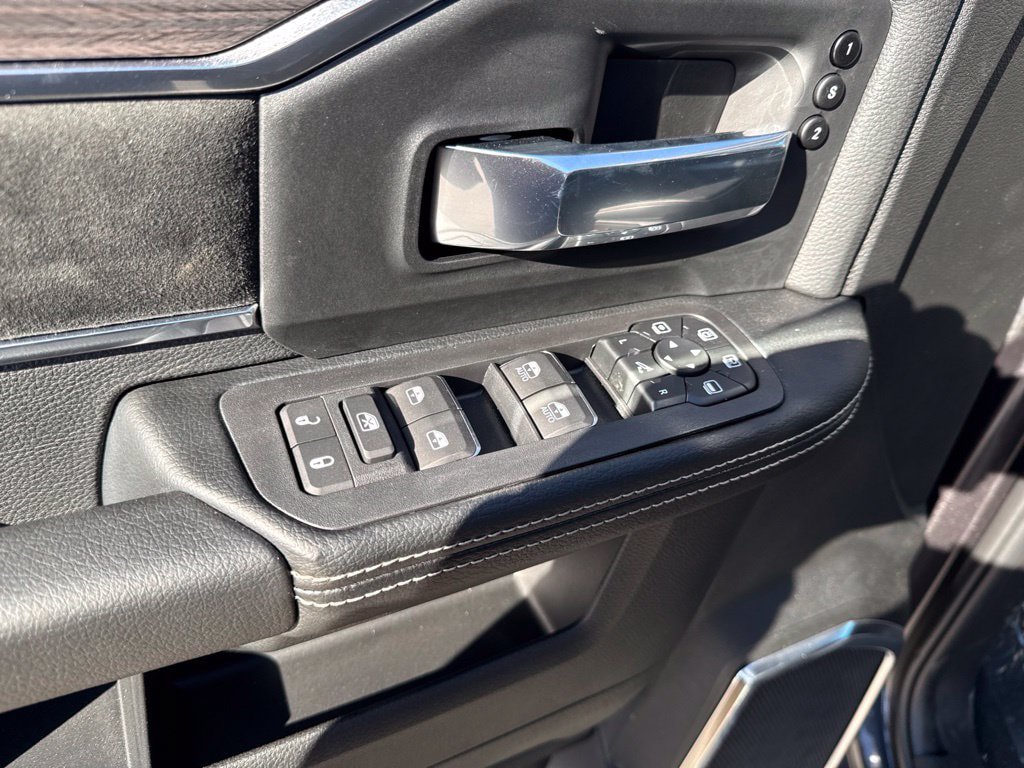 New 2027 RAM 2500 Laramie AWD/4WD image 18