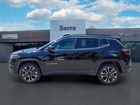 Used 2023 Jeep Compass Limited AWD/4WD image 4