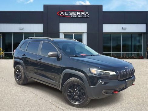 Used 2019 Jeep Cherokee Trailhawk AWD/4WD image 1