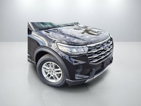 New 2026 Ford Explorer Active image 3