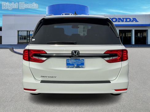 Used 2024 Honda Odyssey EX-L image 5