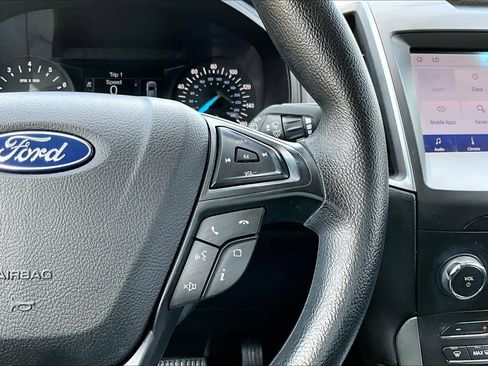 Used 2020 Ford Edge SE FWD image 25