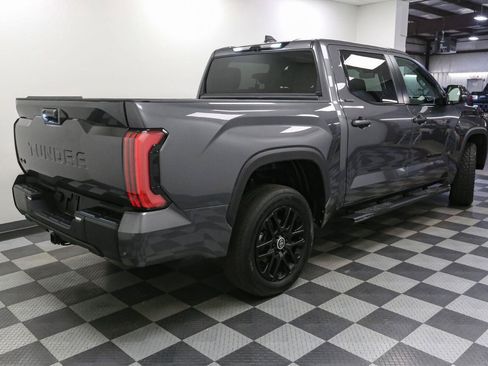 Used 2024 Toyota Tundra Limited AWD/4WD image 9